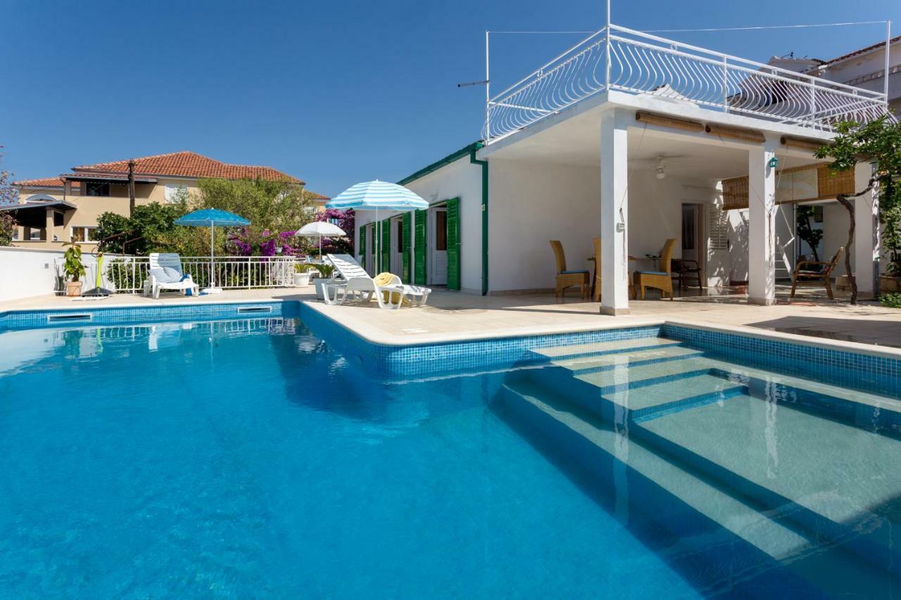 Aras Wind Rose Villa Supetar Exterior foto