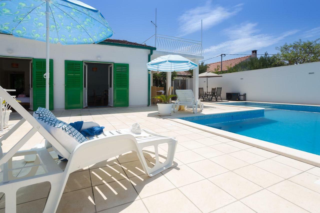 Aras Wind Rose Villa Supetar Exterior foto