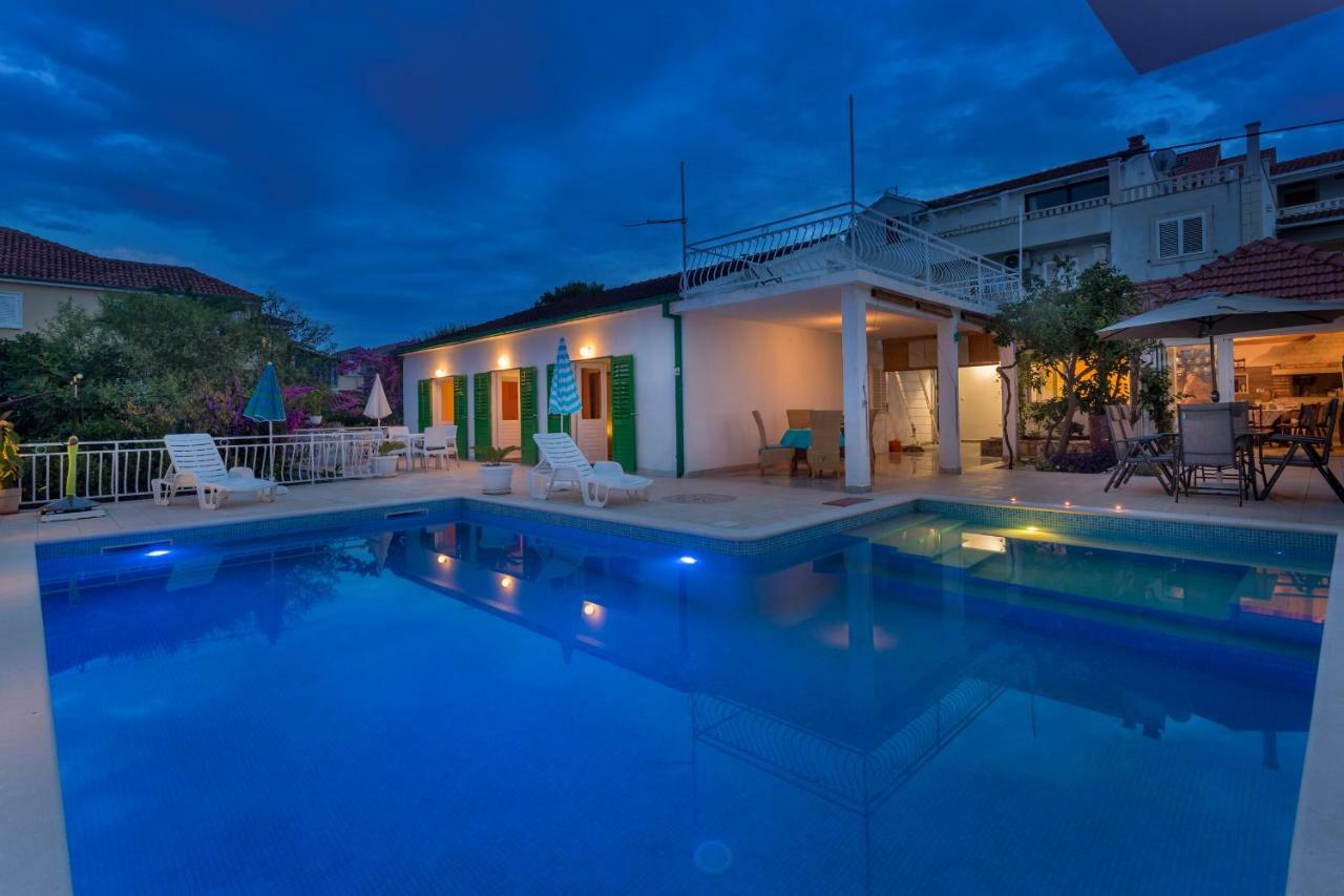 Aras Wind Rose Villa Supetar Exterior foto